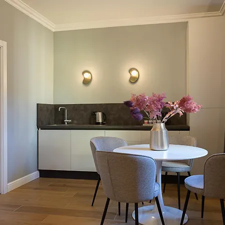 Apartment Eden